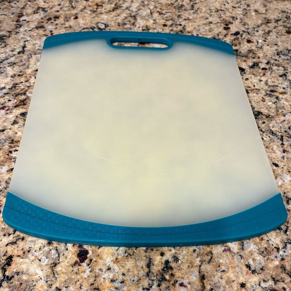Sabatier Poly Cutting Board 11" x 14"